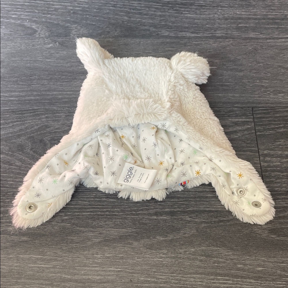 Giggle Fuzzy Cream Hat with Fun Ear Details